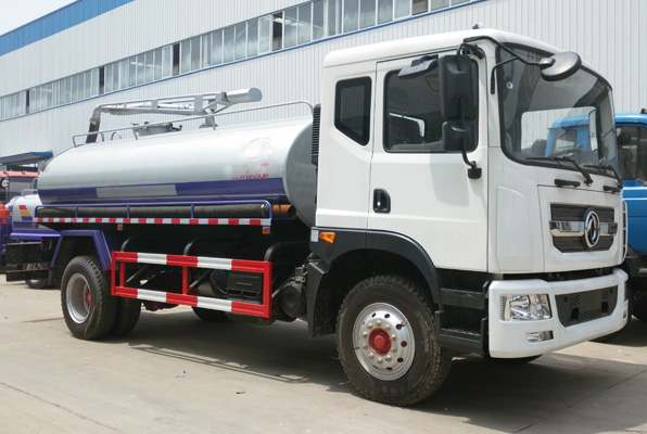 ����|�L(f��ng)8�����S܇