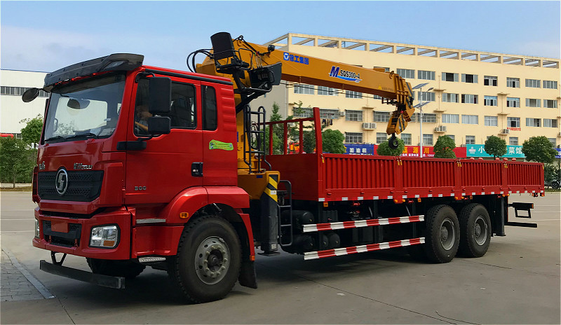 ����������݆���칤12�����L(zh��ng)�۵��C(j��)